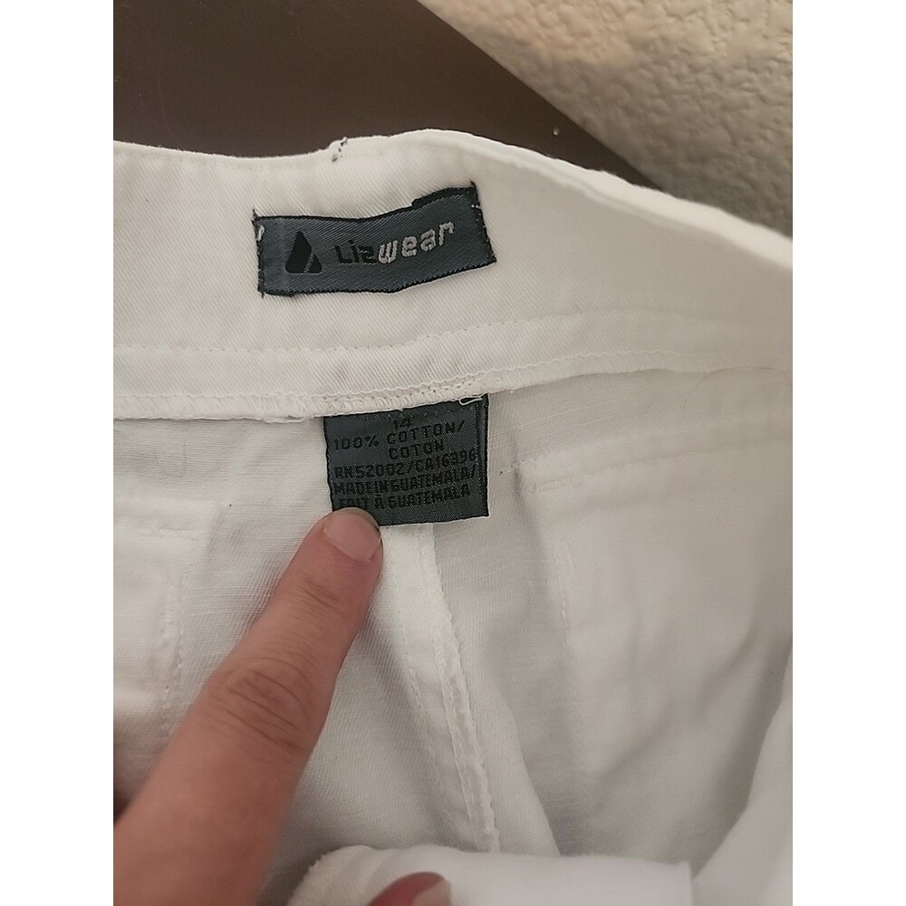VINTAGE Liz Claiborne LIZWEAR White Cotton Bermuda Shorts Size 14 High Rise - Picture 5 of 5